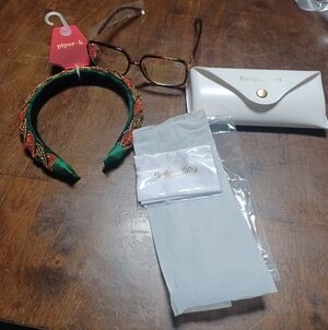 Piper Brown and Gold Glasses with Case